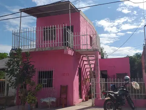 Dúplex en venta de 4 dormitorios en Villa Itatí