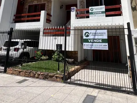 Triplex a la Venta en Wilde Centro