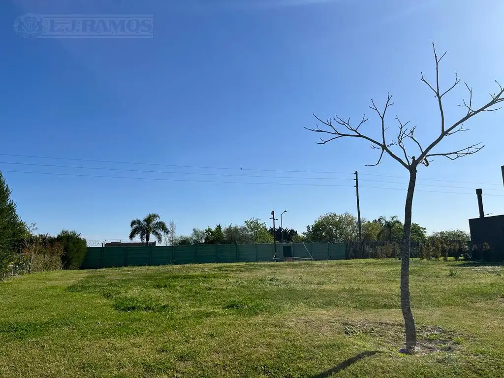 Terreno de 525 m2, en venta en el Barrio Castaños de Nordelta.