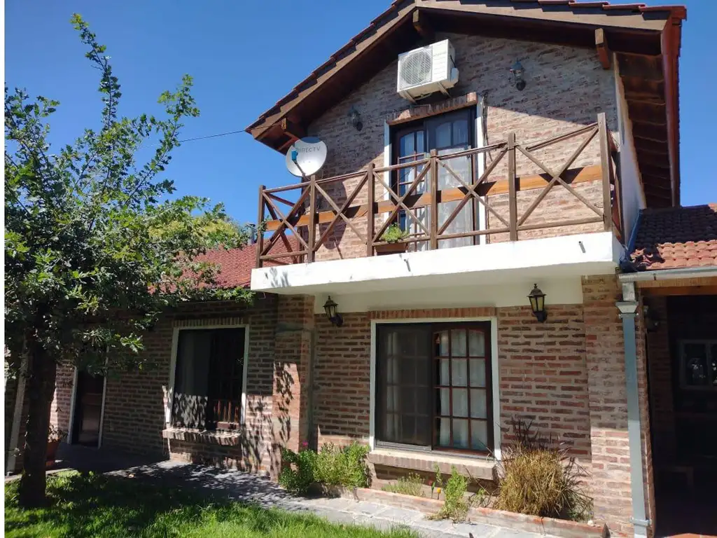 VENTA HERMOSA CASA QUINTA EN EXALTACION DE LA CRUZ- BARRIO S