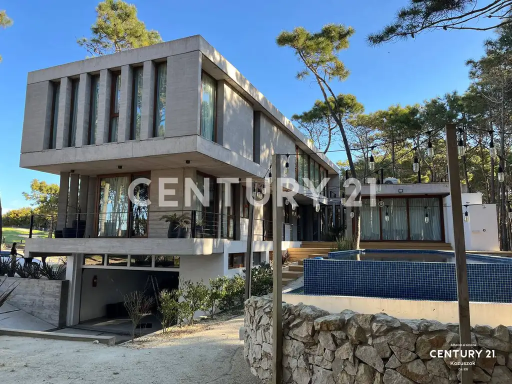 Casa en Villa Robles en Alquiler Temporal, Temporada 2025