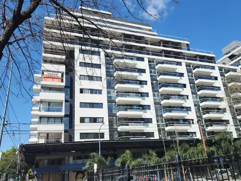 2 AMBIENTES AMPLIOS CON BALCON TERRAZA A LA PLAZA O CON VISTA A AV RIVADAVIA , 50 A 59 M2 APROX