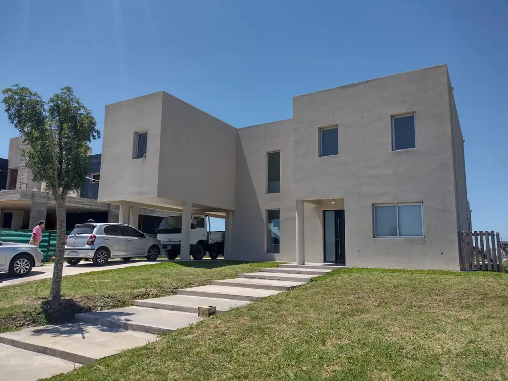 Casa en Venta en Puertos del Lago, Riberas