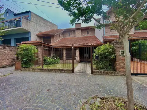 VENTA CASA VILLA ADELINA 5 AMB C/COCH PILETA