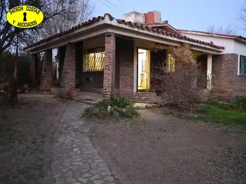 1860-ML- CHALET EN TANTI,  CIUDAD DE CORDOBA