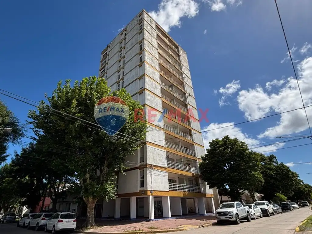 VENTA DEPARTAMENTO CUATRO AMBIENTES MADARIAGA