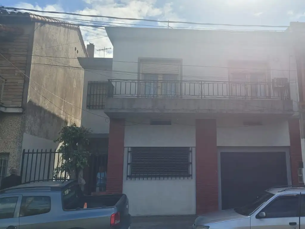 EN VENTA EN EL PALOMAR, PROPIEDAD EN DOS PLANTAS - FICHA 8940