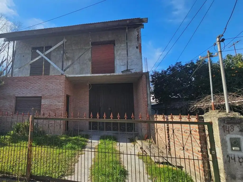 Casa en venta - 4 Dormitorios 3 Baños - Cochera - 503Mts2 - General Pacheco