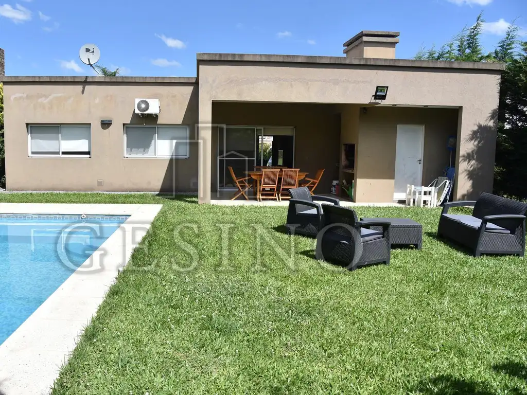 Casa en Altos de Hudson II