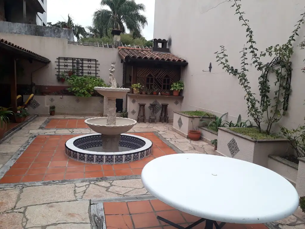 Casa en Venta en Olivos Golf - 5 ambientes