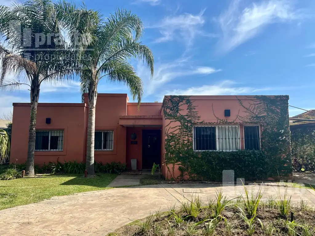 Casa en venta de 3 dormitorios en La Comarca.