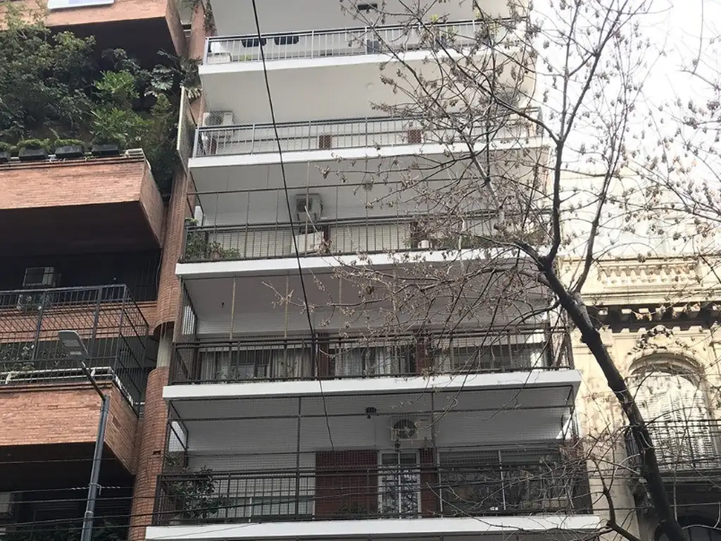 EXCELENTE ZONA I IMPECABLE SEMIPISO AL FRENTE I MUY LUMINOSO I BALCON ATERRAZADO I COCHERA