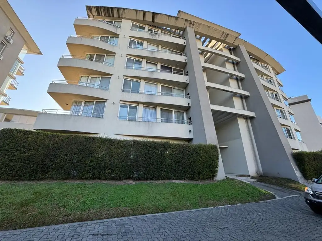 Venta Dpt Del Lago, Condominio El Palmar Nordelta