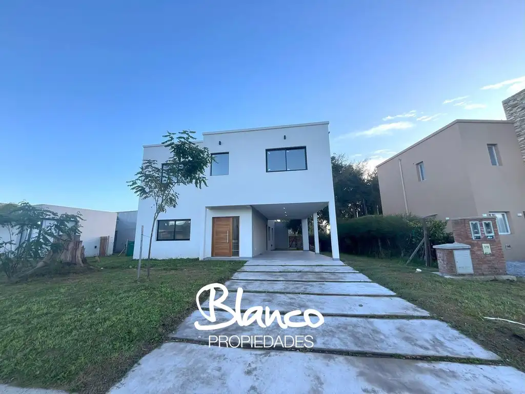 Casa  en Venta en Santa Elena, Pilar del Este, Pilar