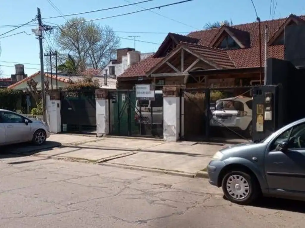 Casa - Venta - Argentina, La Plata - 473 BIS  1400