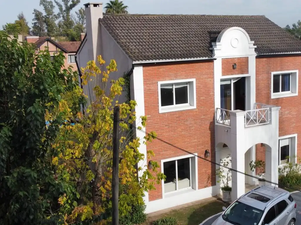 VENTA CASA EN BARRIO CERRADO ALTOS DEL SOL