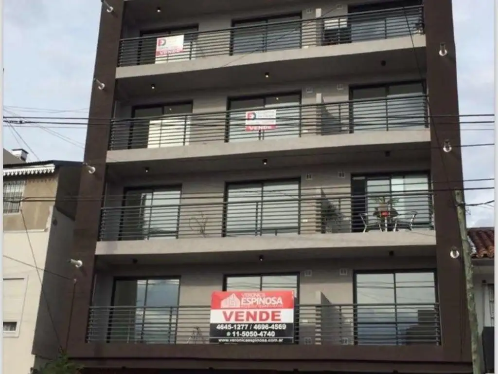 Departamento a la venta en Castelar Norte.