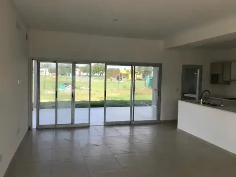 Casa en Venta con cochera