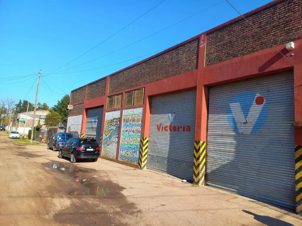 VENTA GALPON DEPOSITO INDUST. BOSQUES FCIO. VARELA