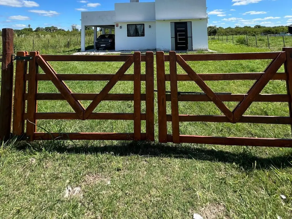 Casa en venta en Colonia Carolina