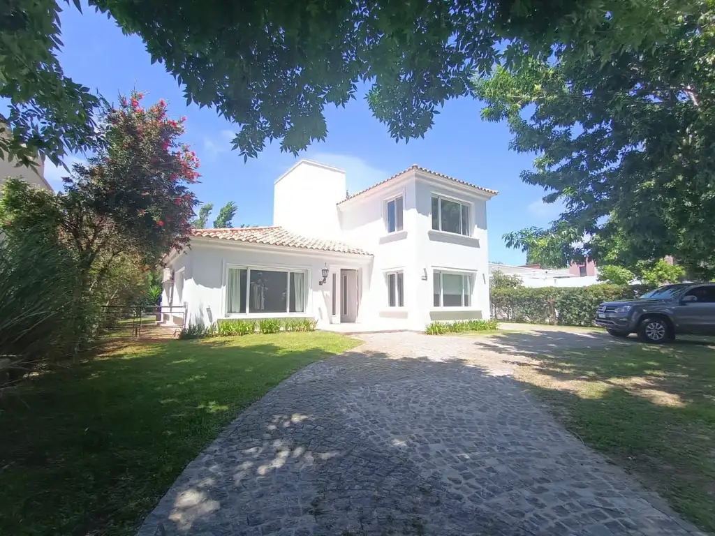 Casa - Venta - Argentina, Berazategui - Aut. Buenos Aires - La Plata