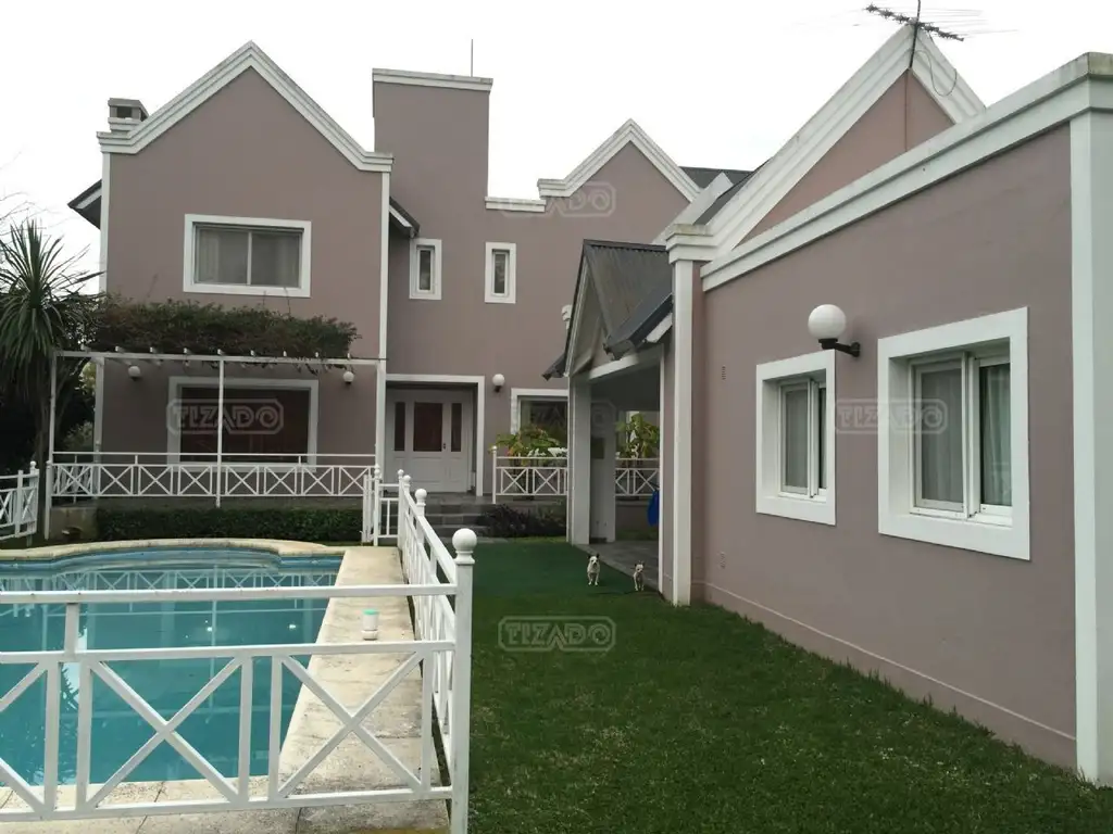 Casa  en Venta  Campos de Alvarez, Zona Oeste