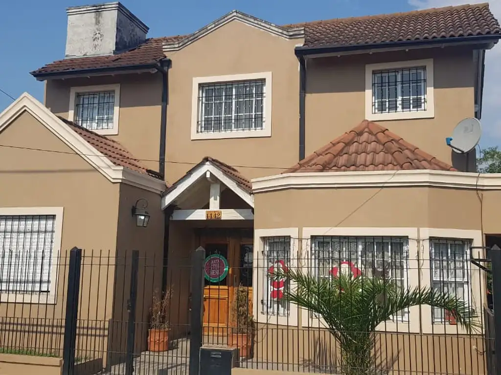 Casa en Venta en Pilar Centro - 5 ambientes