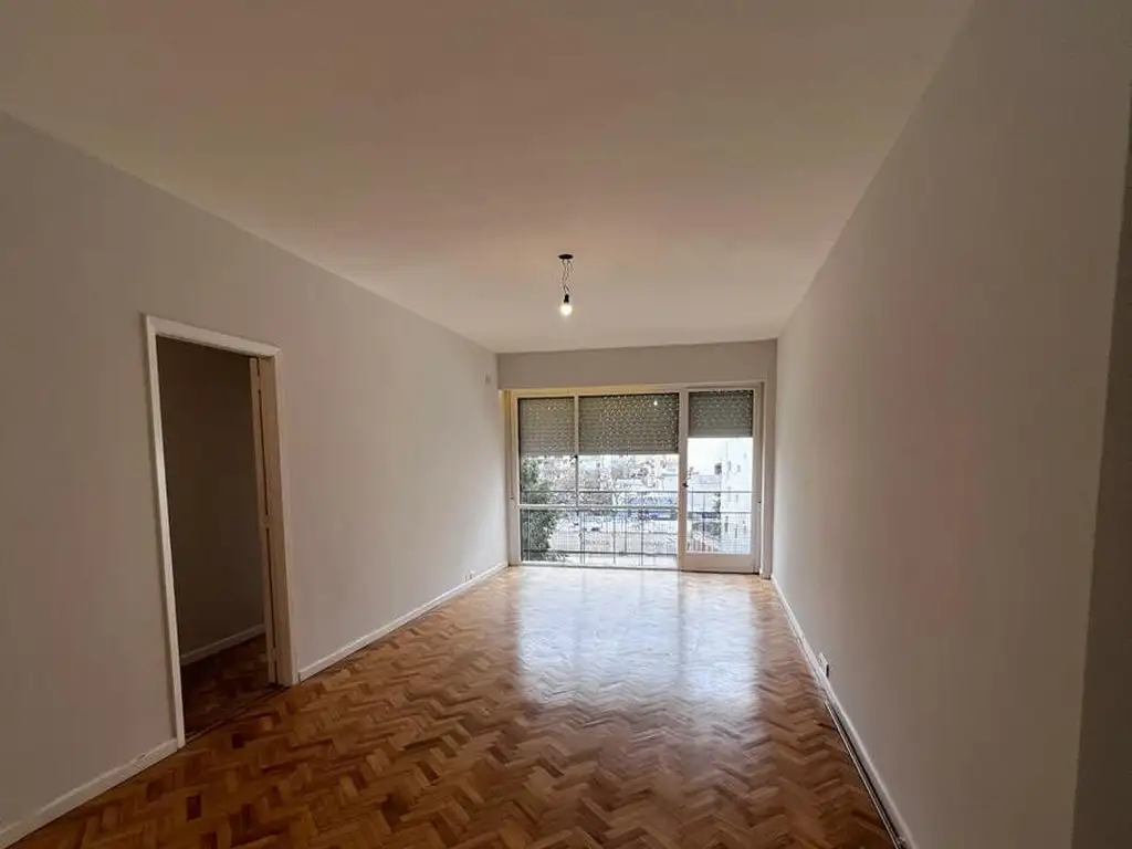 APTO CREDITO. VENTA  DPTO.  4 AMB. -  CABALLITO NORTE