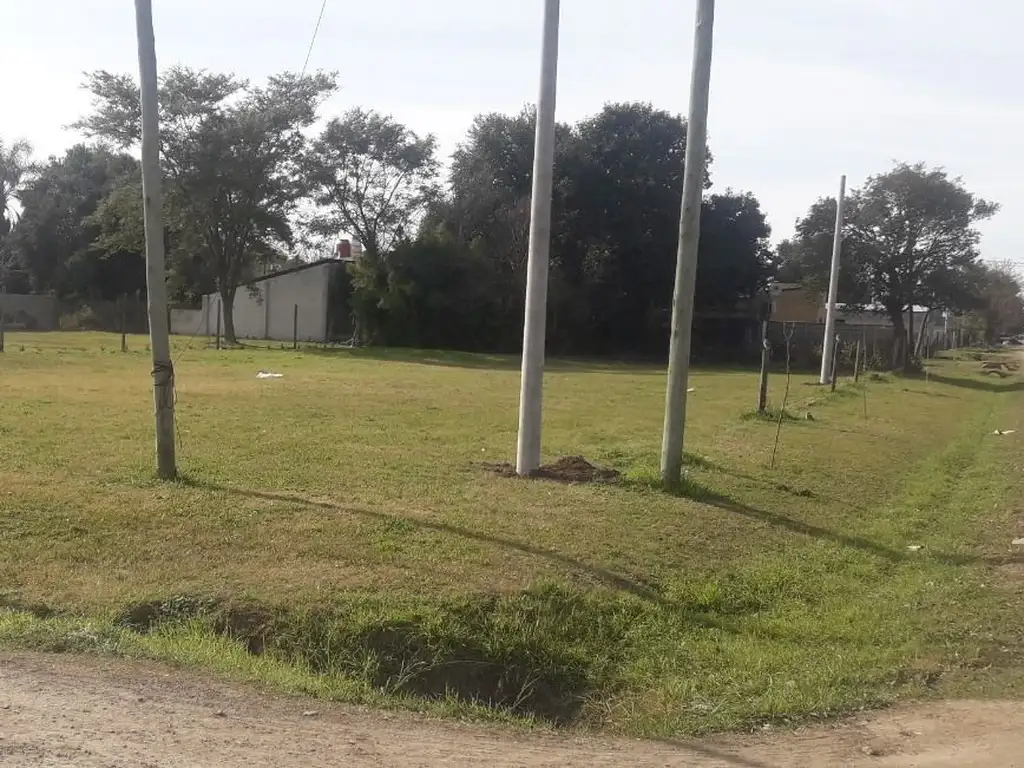 Lote en venta en Susana, esquina