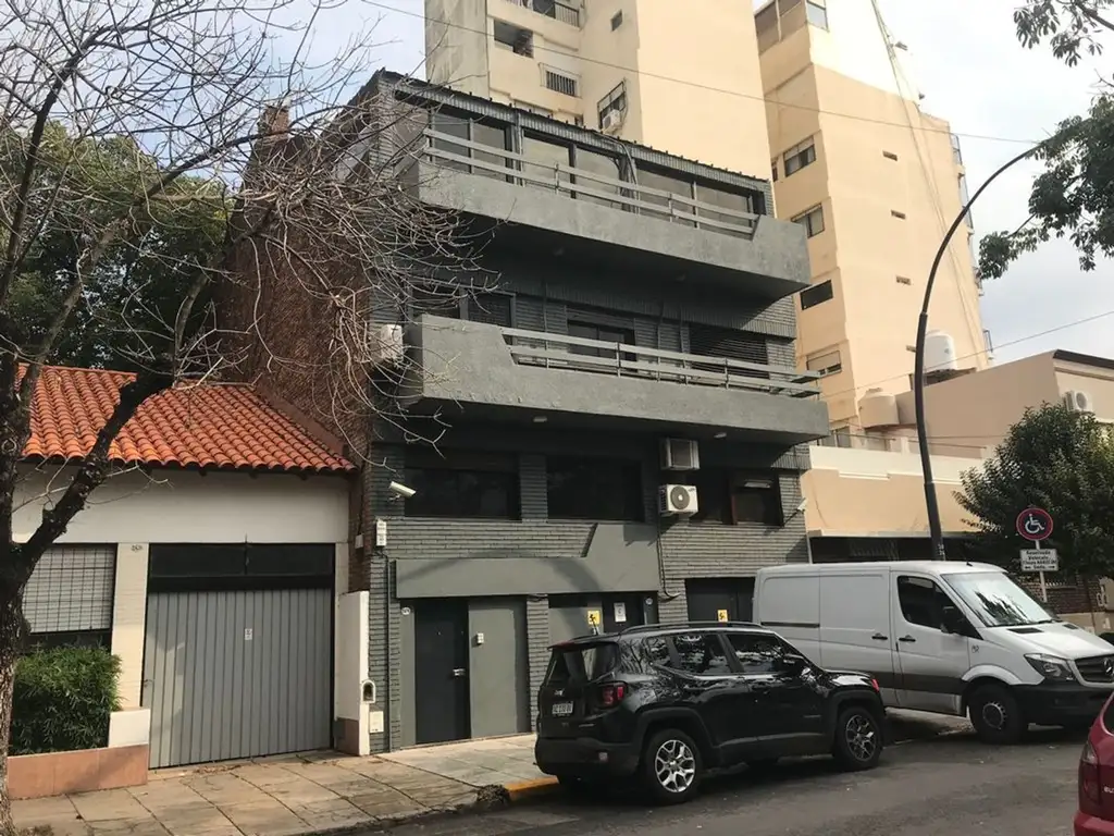 ALQUILER COMERCIAL CASA TRIPLEX BELGRANO CHICO