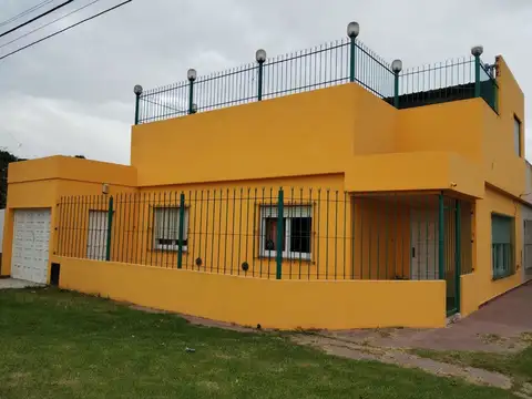 Casa tipo PH 4 amb INDEPENDIENTE B/Libertad