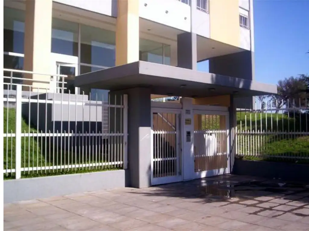 Departamento en Venta 2 Dormitorios TIV T.Pueyrredon. Piso a