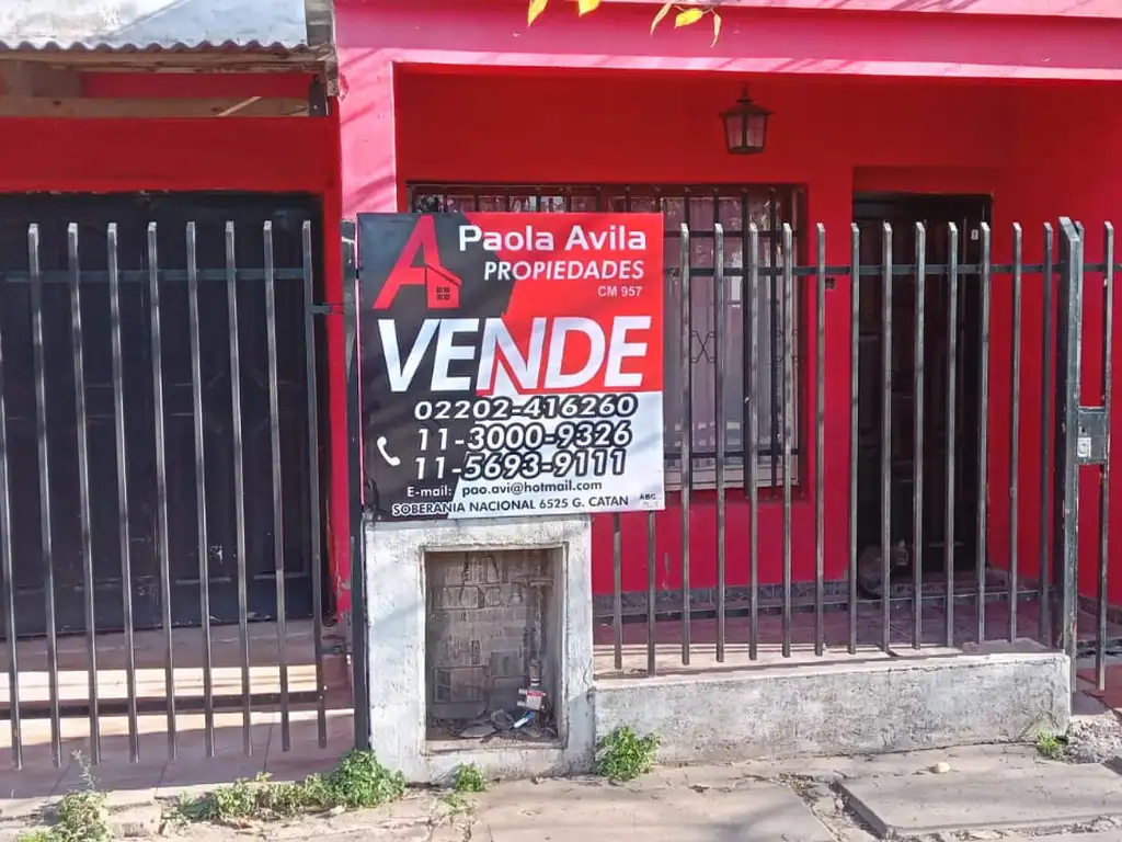 vendo casa de 3 ambientes en Isidro Casanova