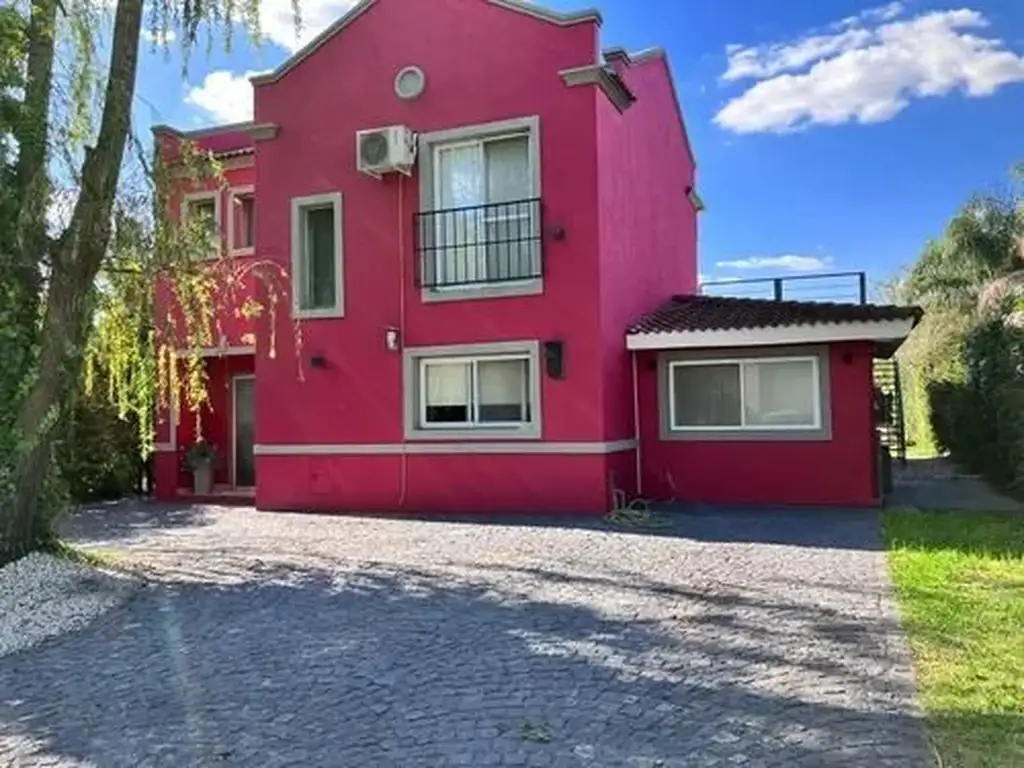 OPORTUNIDAD VENTA CASA 4 AMBIENTES EN HARAS MARIA ELENA