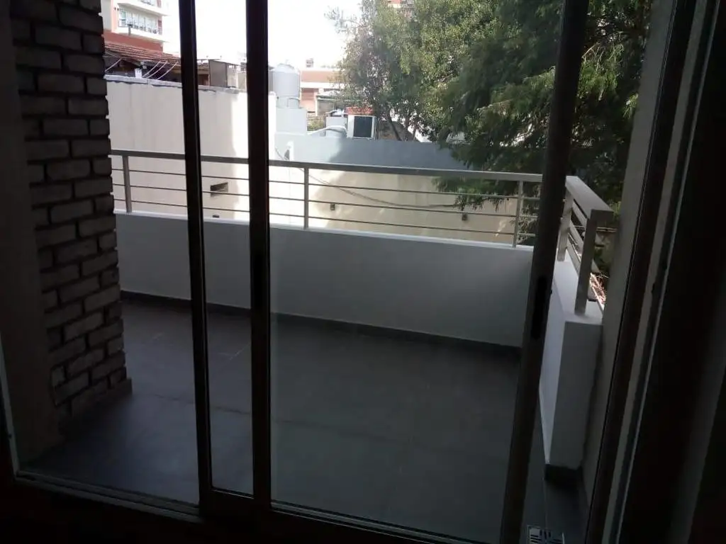 2 amb contrafrente 47 m2 excelente apto prof.balcon y patio villa urquiza excelente luminoso