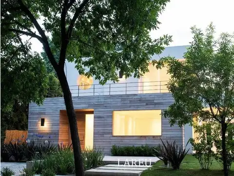 Casa en Venta - 5 ambientes - USD 1.380.000