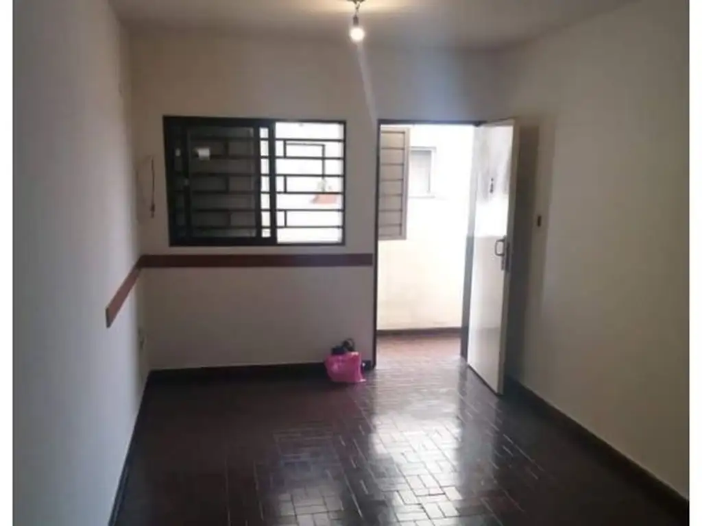 Venta Depto dos dormitorio _ permuta local (zona portal rosario)