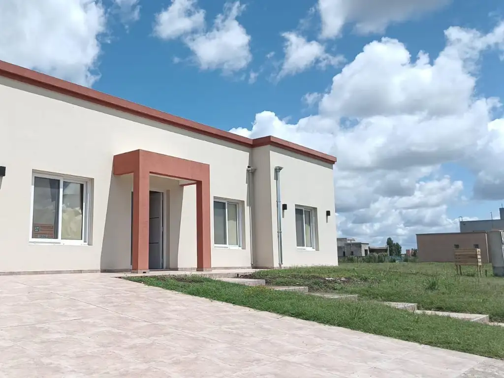 Venta Casa 5 Ambientes a estrenar en HORIZONTES AL SUR