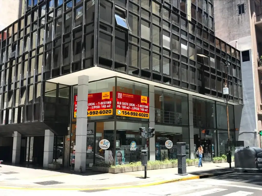 Local en esquina en alquiler en Microcentro - 320 m2