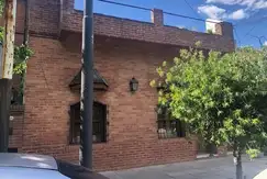 Ph De 4 Ambientes Al Frente Con Amplio Patio Y Terraza En Villa Devoto