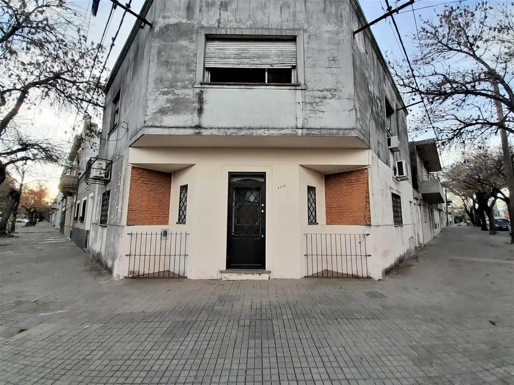 VENTA - Casa en PH - 2 dormitorios - Patio - Hospitales, Rosario.