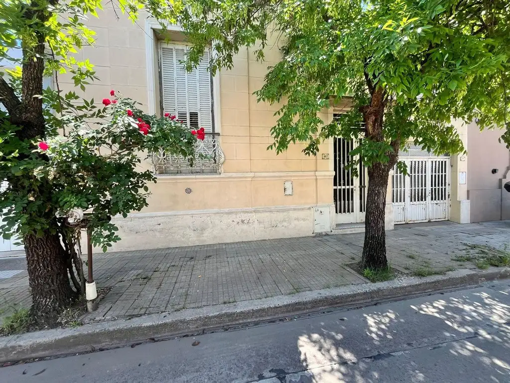 CASA A LA VENTA EN PERGAMINO EN ZONA CENTRICA