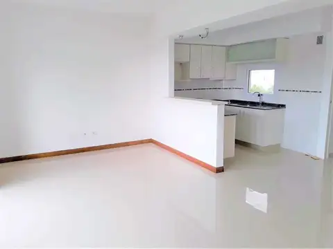 SEMIPISO A ESTRENAR DE 2 AMBIENTES. CON COCHERA