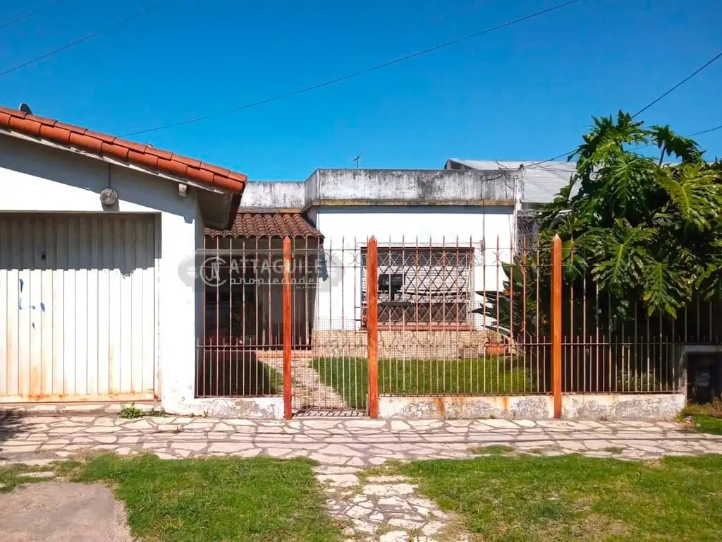 Casa - Venta - Argentina, Merlo - CENTENARIO 351