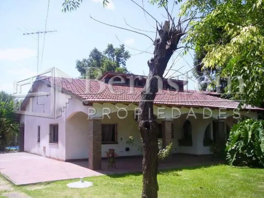 CHALET EN VENTA :: 4 AMBIENTES :: ITUZAINGO :: 1189m2