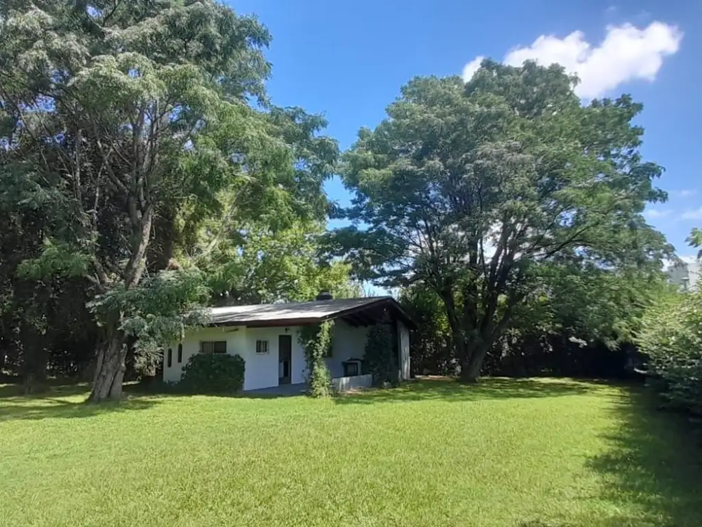 Excelente Quinta en Gral Rodriguez Sobre lote de 875m2