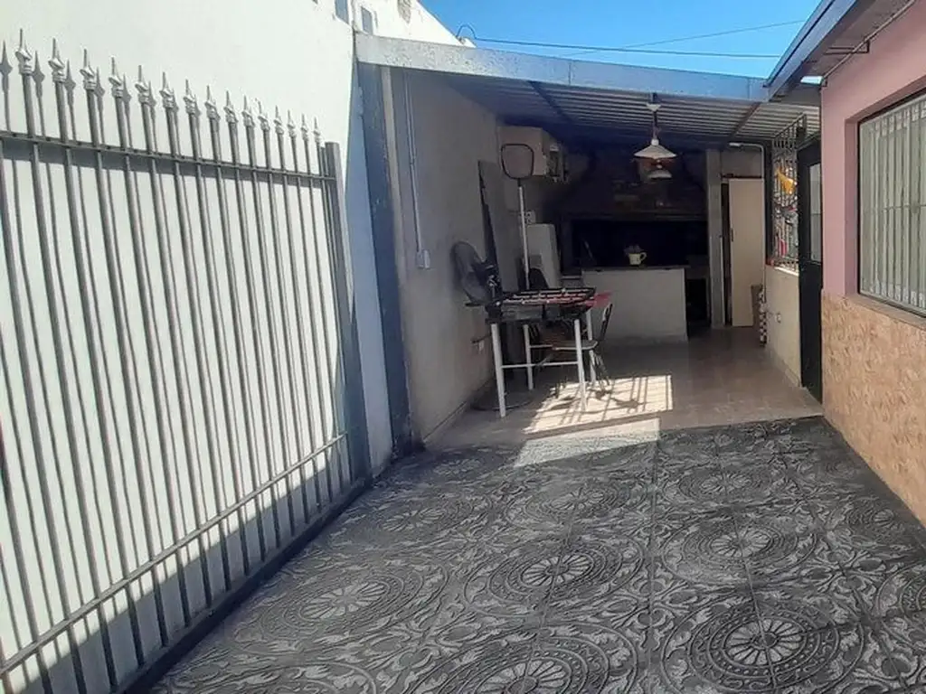 Se vende casa La Calera Centro 2 dormitorios