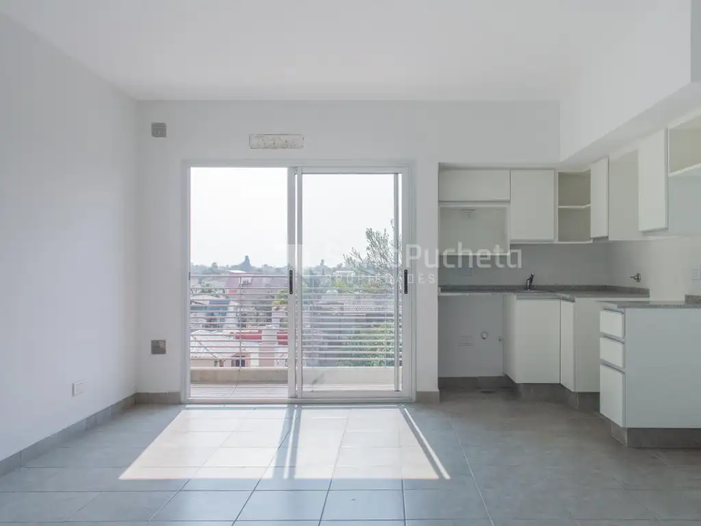 Venta Departamento monoambiente con balcón y cochera -  Haedo (7ºB)