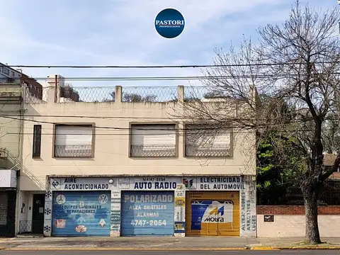 VENTA DE LOCAL CON OFICINA EN SAN ISIDRO