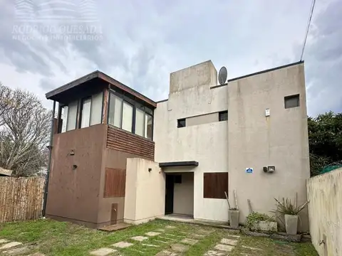 Excelente duplex La Lucila a 2 cuadras del mar 